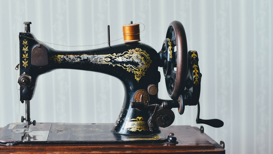 She's A Sewing Machine Mechanic: Good Sewing Machine For a Serious