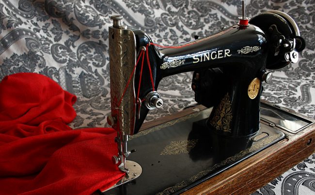 How To Use Different Sewing Machine Stitches To Create A Masterpiece