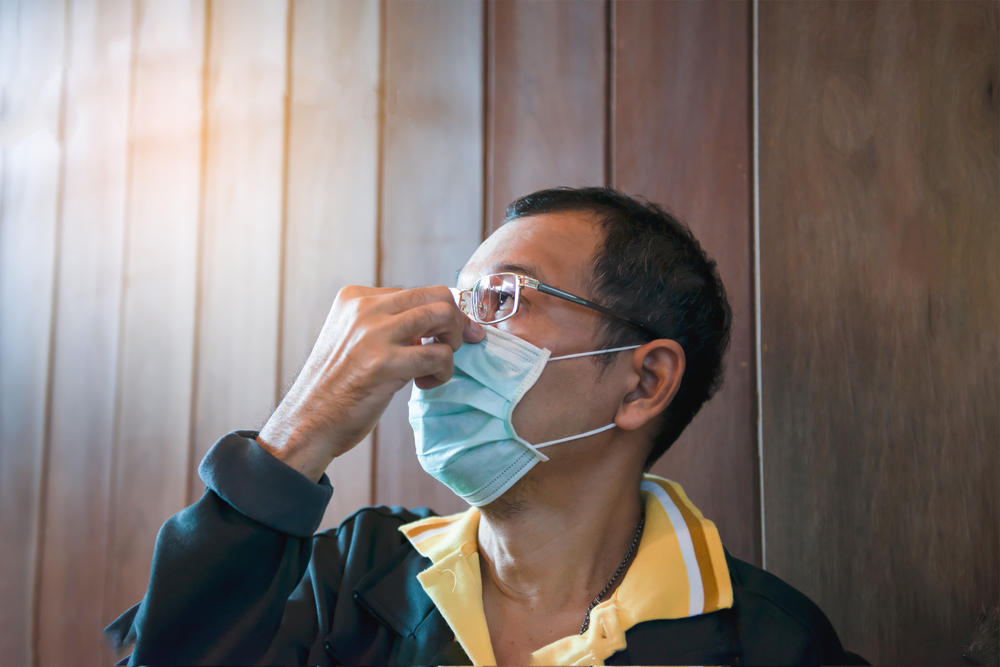 16 Foolproof Methods How To Stop Glasses From Fogging With Face Mask