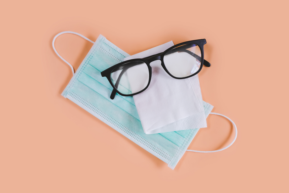 16 Foolproof Methods How To Stop Glasses From Fogging Up With A Face Mask